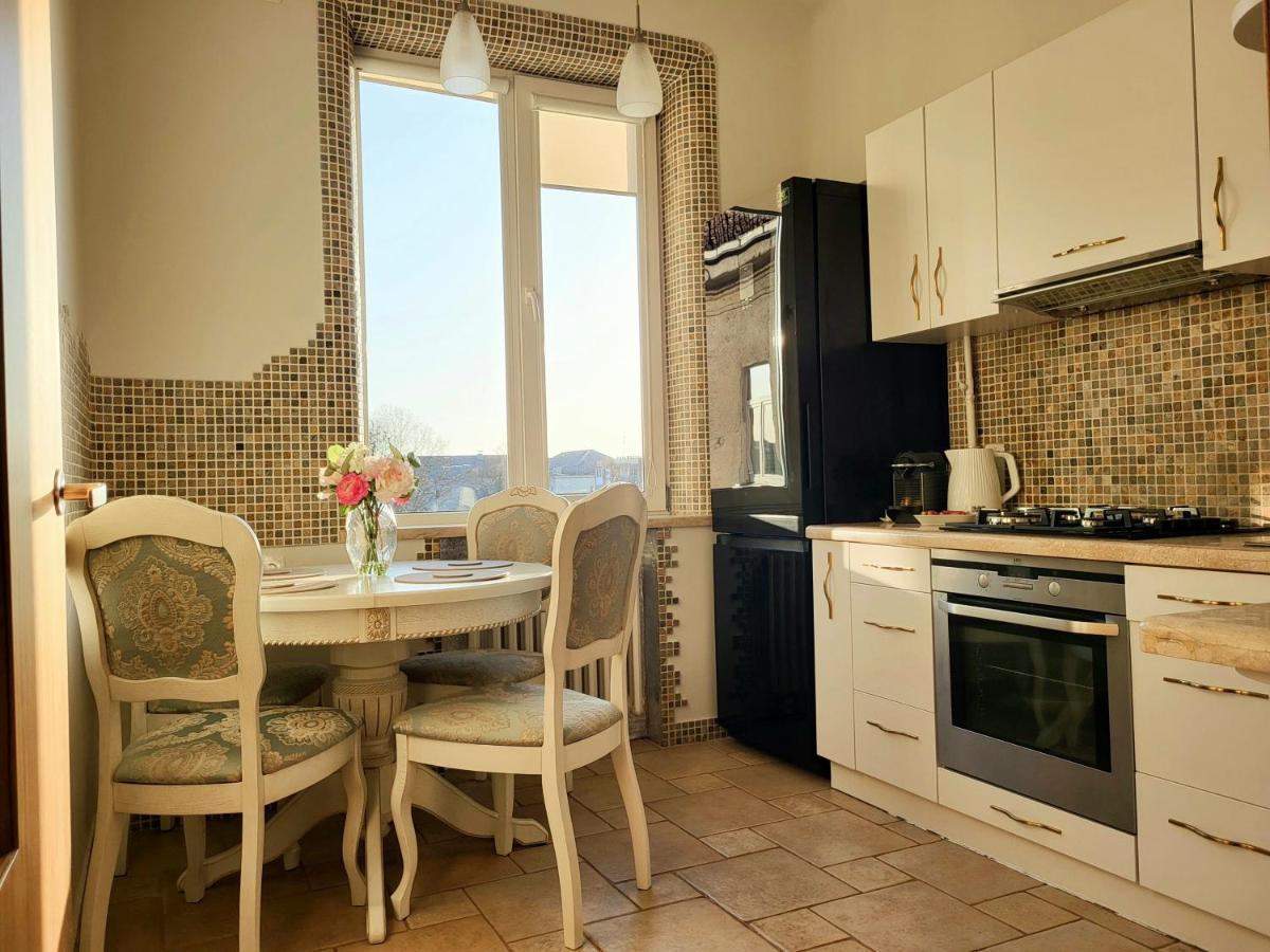 E. D. Angel Wing Apartment Шяуляй Экстерьер фото
