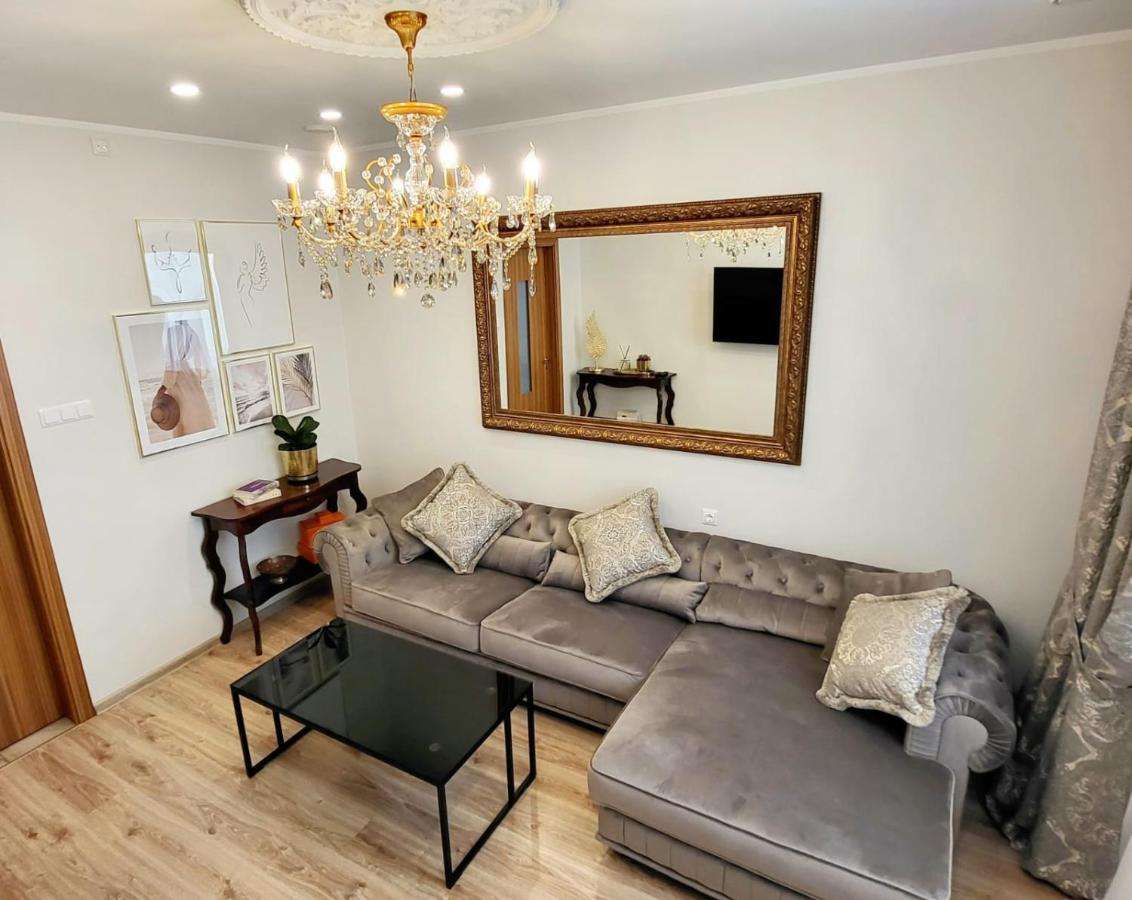 E. D. Angel Wing Apartment Шяуляй Экстерьер фото