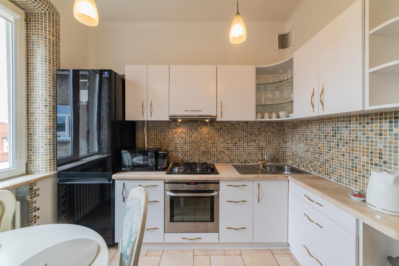 E. D. Angel Wing Apartment Шяуляй Экстерьер фото